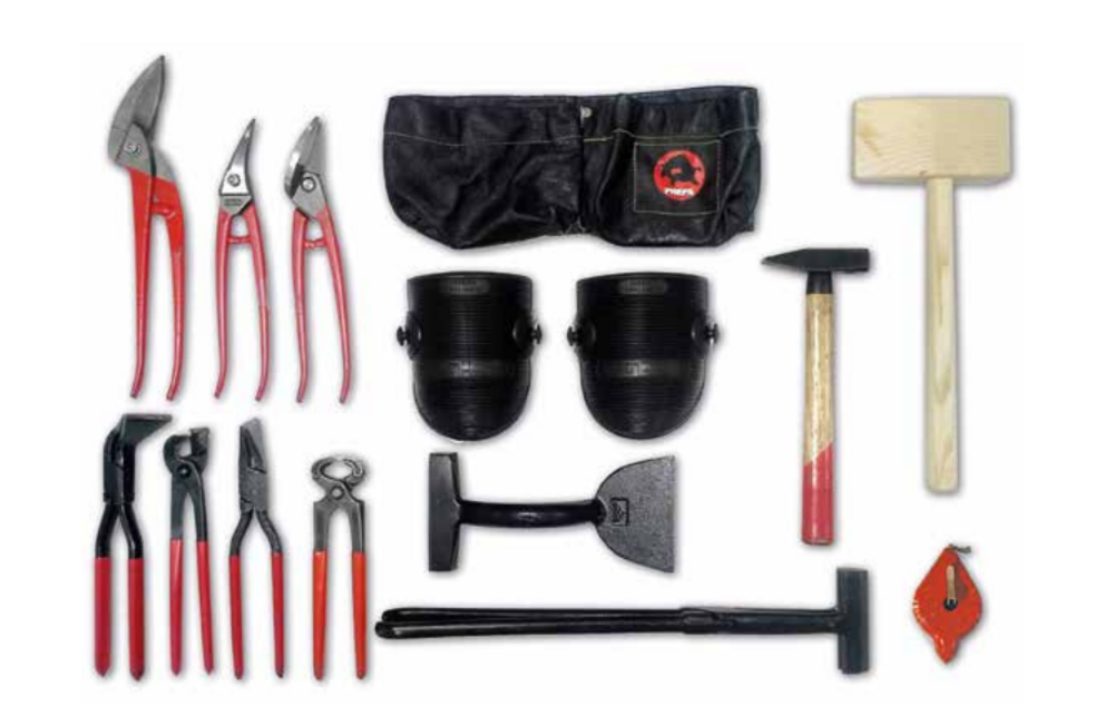 A PREFA kiselemes termékek kivitelezéséhez szükséges szerszámok ábrázolása