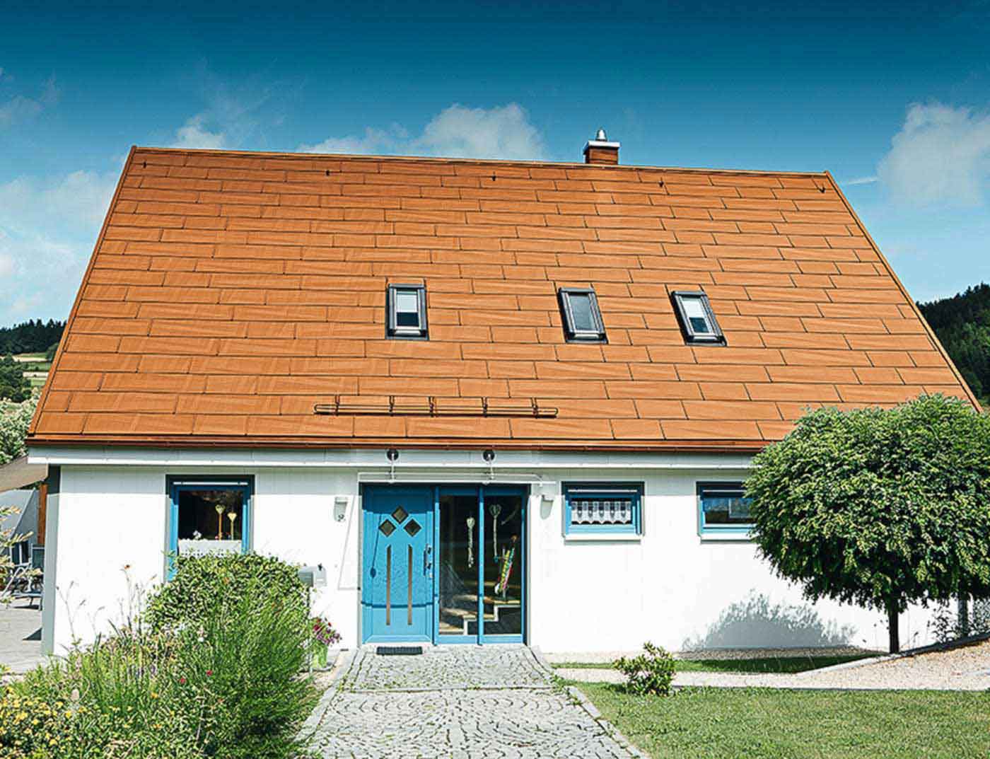 Referencia épületek PREFA Tetőfedési rendszerek FX.12-es tetőfedő panel 04 P.10 téglavörös